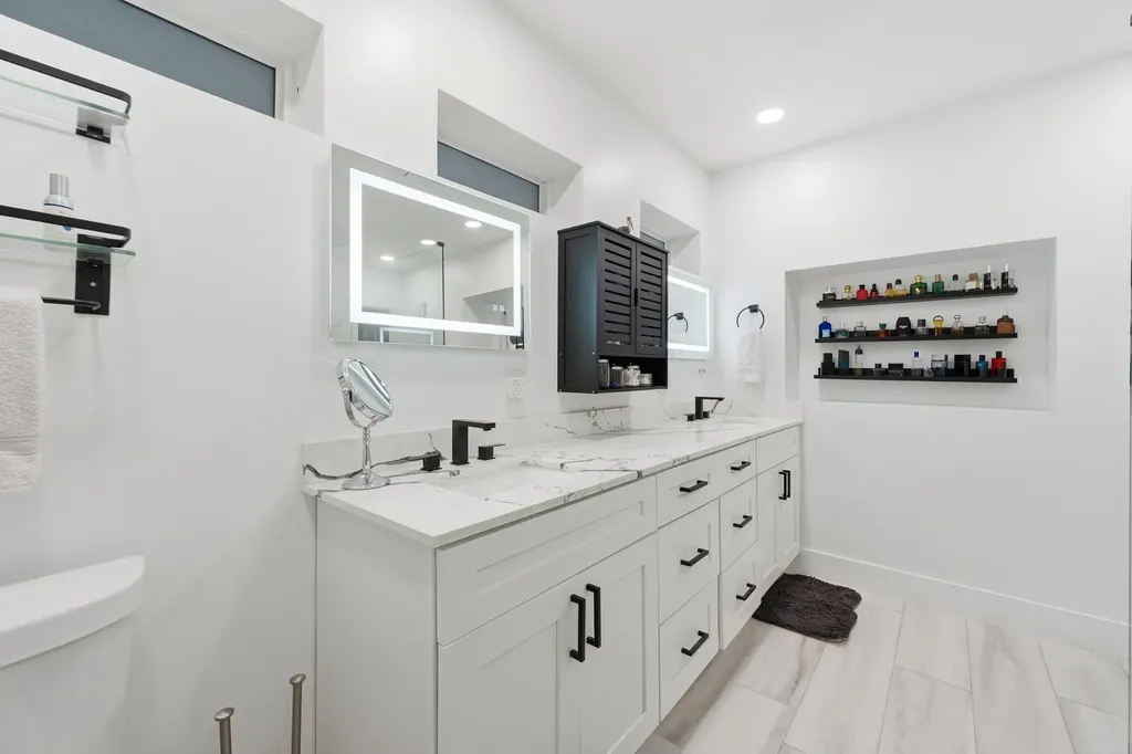 141 SE 8th Street Pompano Beach FL 33060