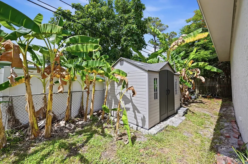 141 SE 8th Street Pompano Beach FL 33060