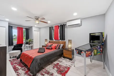 141 SE 8th Street Pompano Beach FL 33060