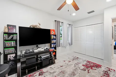 141 SE 8th Street Pompano Beach FL 33060