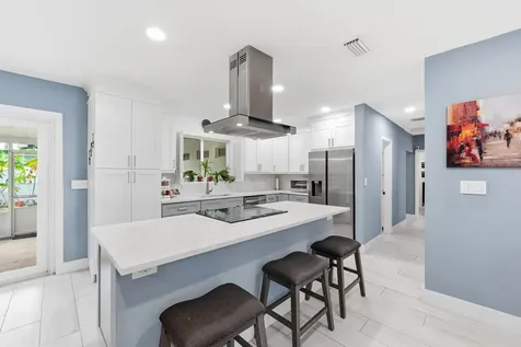 141 SE 8th Street Pompano Beach FL 33060