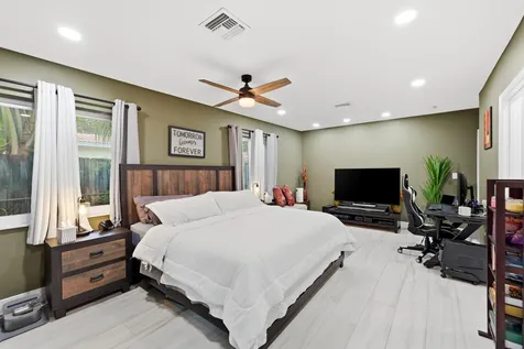 141 SE 8th Street Pompano Beach FL 33060