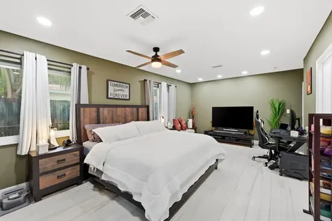 141 SE 8th Street Pompano Beach FL 33060