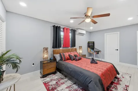141 SE 8th Street Pompano Beach FL 33060