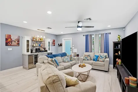 141 SE 8th Street Pompano Beach FL 33060