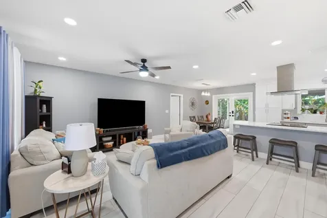 141 SE 8th Street Pompano Beach FL 33060