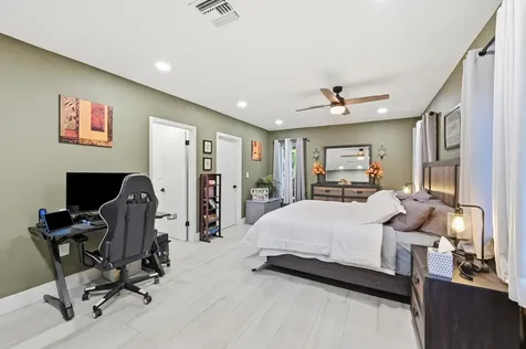 141 SE 8th Street Pompano Beach FL 33060