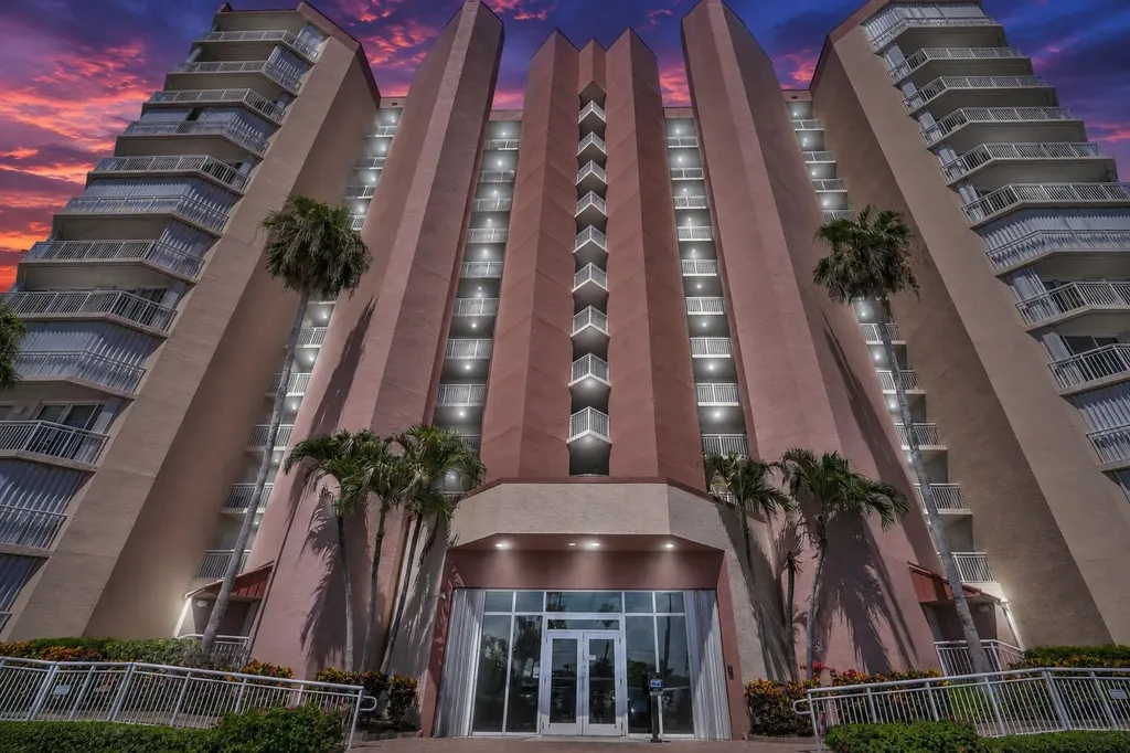3880 N Highway A1a Fort Pierce FL 34949