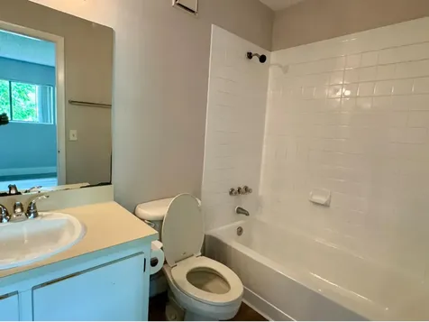 9473 Palm Circle N Pembroke Pines FL 33025