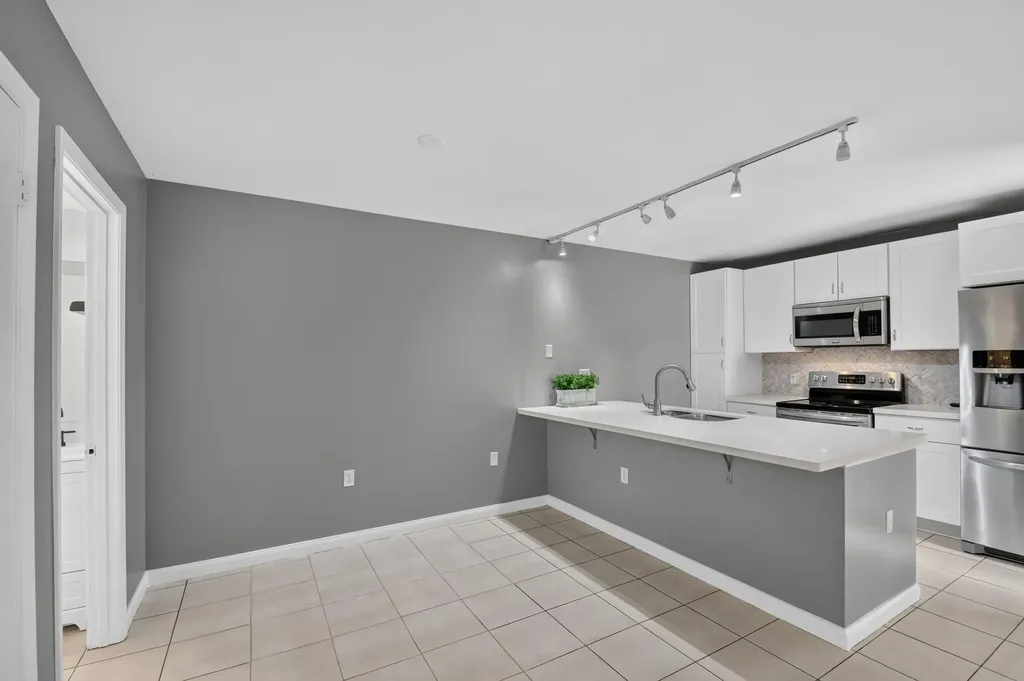 7109 71st Way West Palm Beach FL 33407