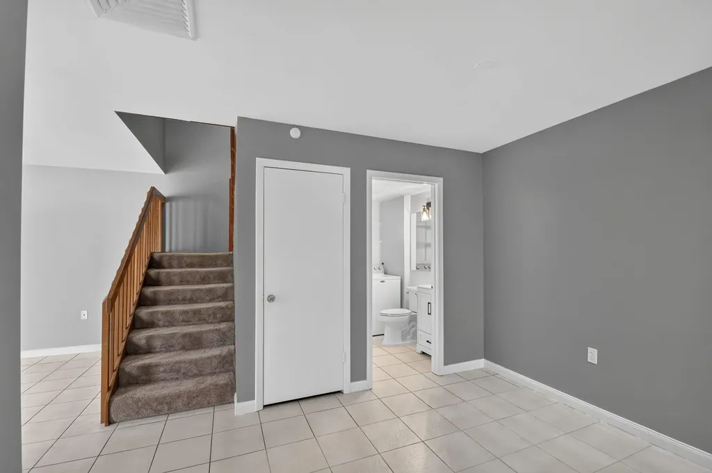 7109 71st Way West Palm Beach FL 33407