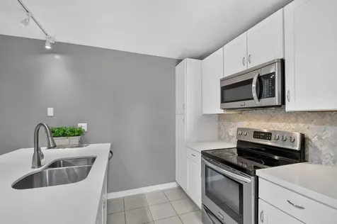 7109 71st Way West Palm Beach FL 33407