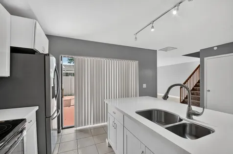 7109 71st Way West Palm Beach FL 33407