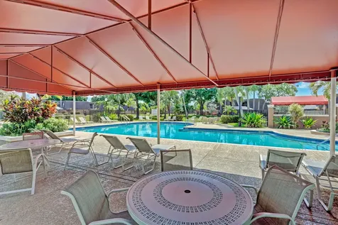 7109 71st Way West Palm Beach FL 33407