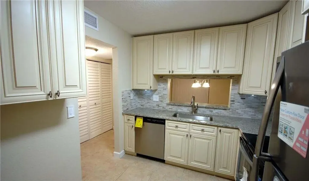 3071 Holiday Springs Boulevard Margate FL 33063