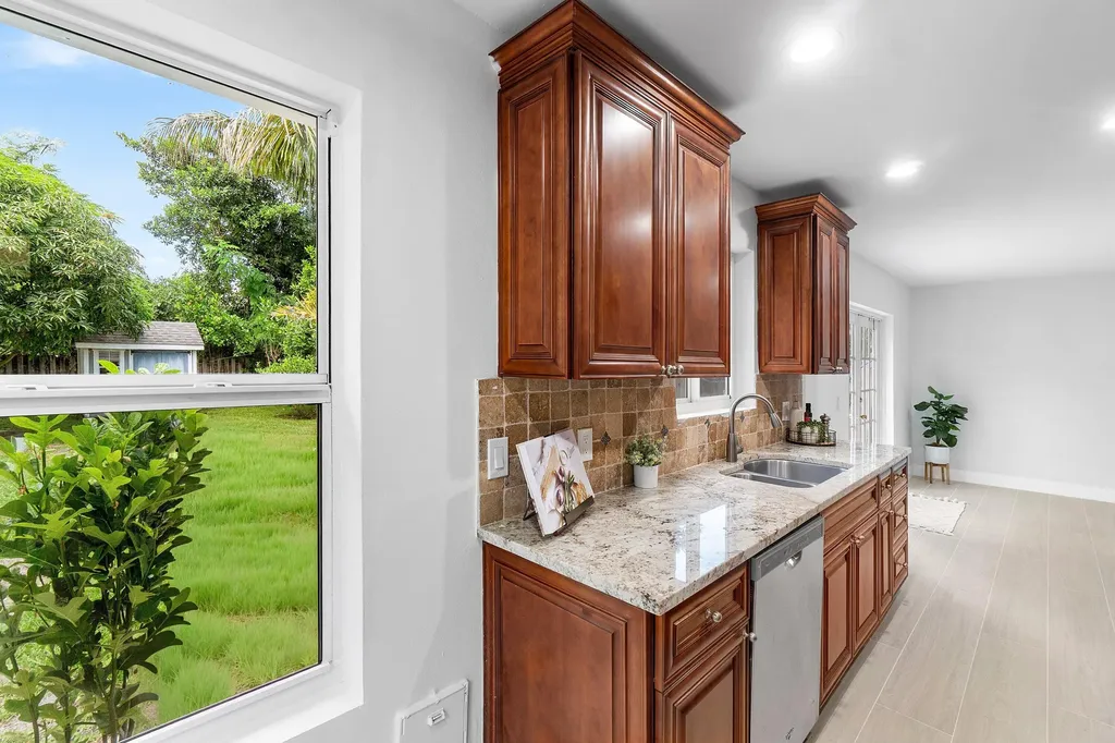 5119 Oak Hill Road Delray Beach FL 33484