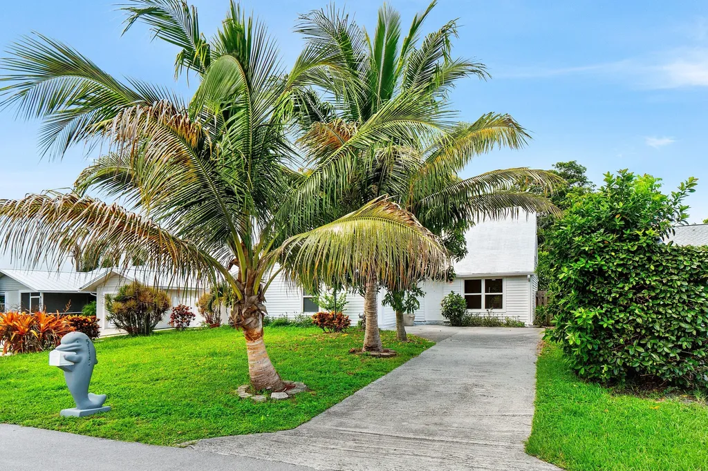 5119 Oak Hill Road Delray Beach FL 33484