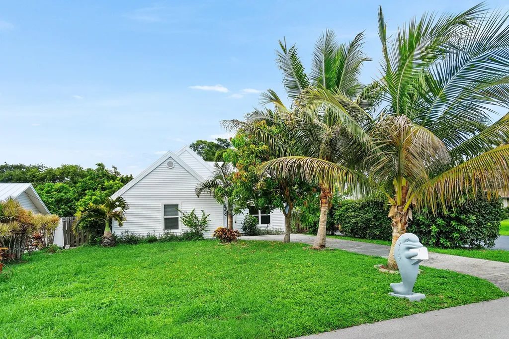 5119 Oak Hill Road Delray Beach FL 33484