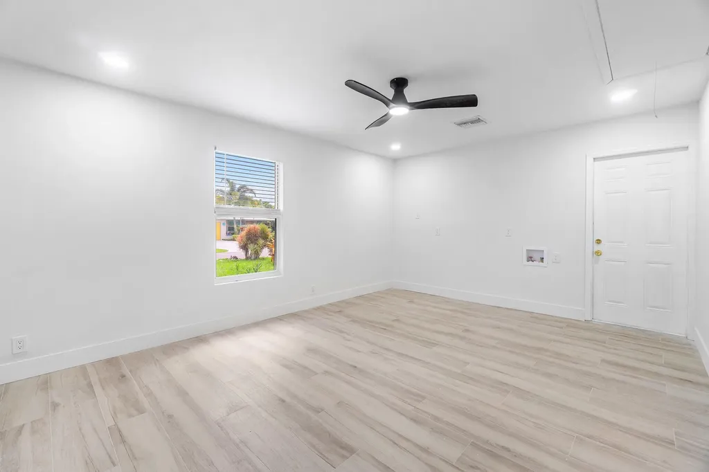 5119 Oak Hill Road Delray Beach FL 33484