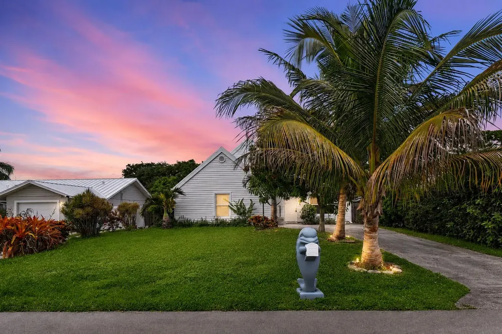5119 Oak Hill Road Delray Beach FL 33484