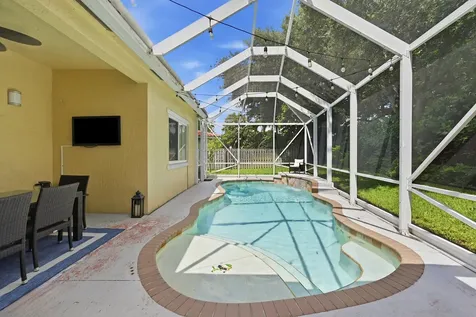 4487 NW 45th Terrace Coconut Creek FL 33073