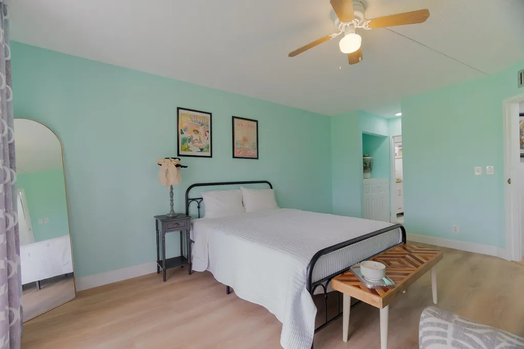 3661 Via Poinciana Lake Worth FL 33467