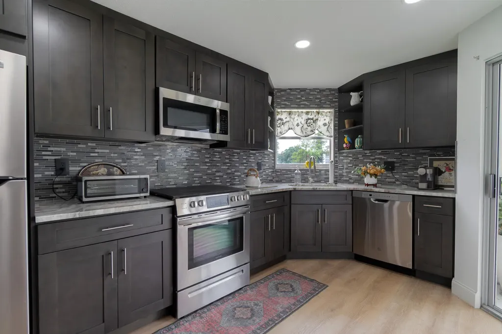 3661 Via Poinciana Lake Worth FL 33467