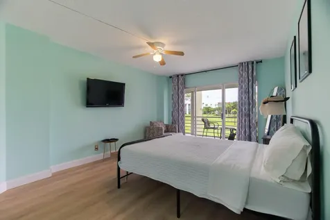 3661 Via Poinciana Lake Worth FL 33467