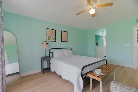 3661 Via Poinciana Lake Worth FL 33467