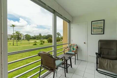 3661 Via Poinciana Lake Worth FL 33467