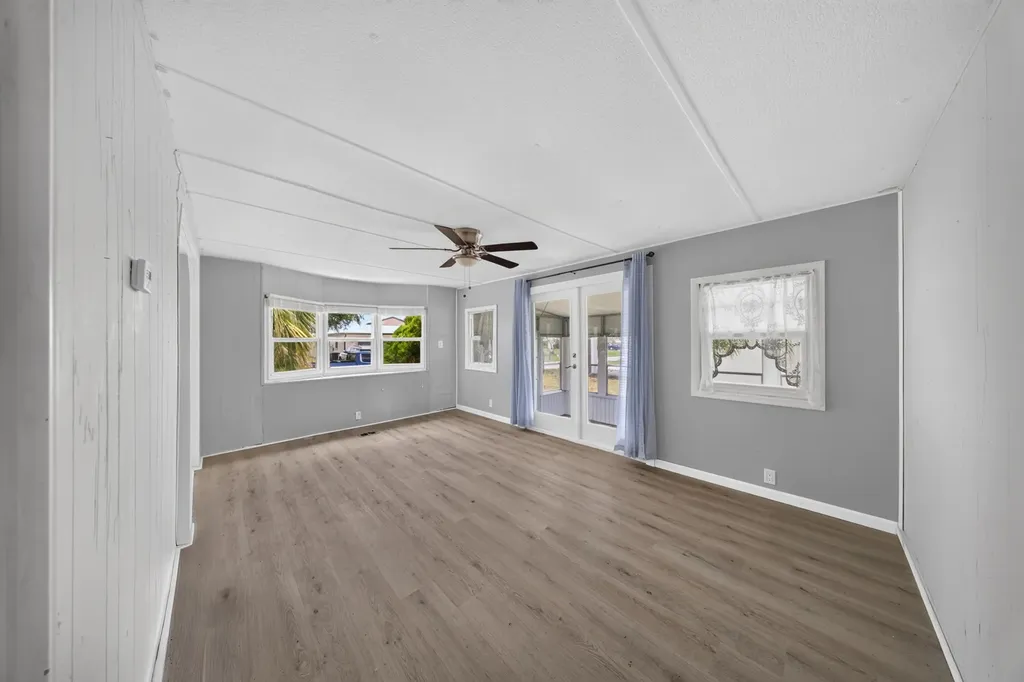 48 Florida Way Port St Lucie FL 34952