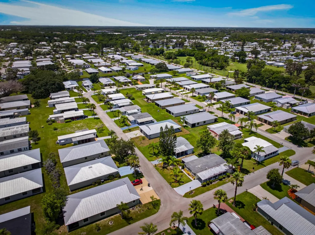 48 Florida Way Port St Lucie FL 34952