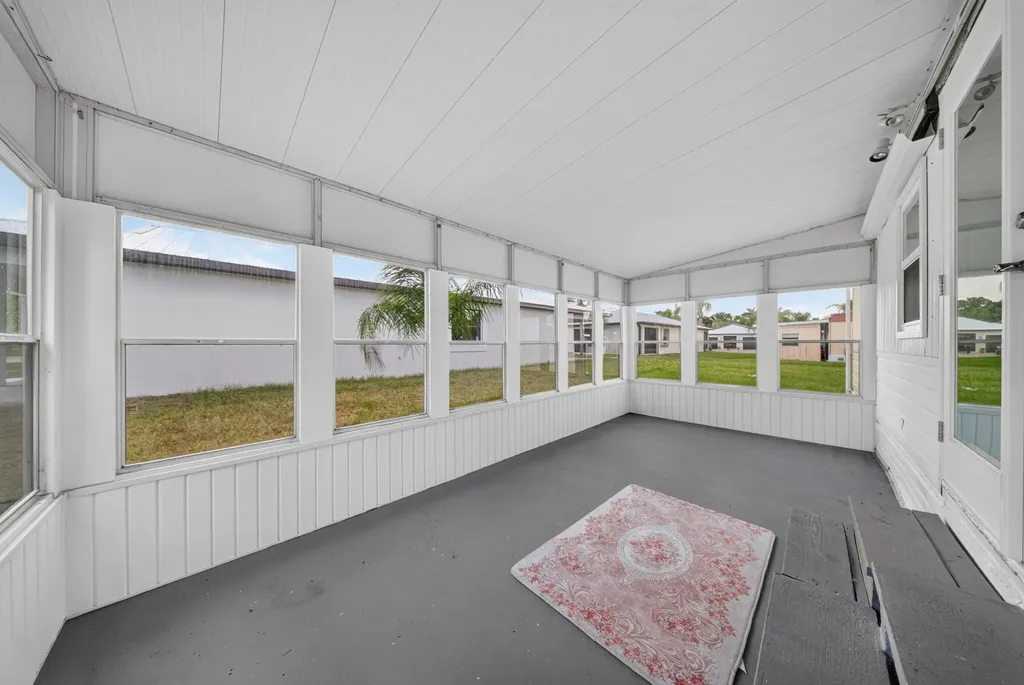 48 Florida Way Port St Lucie FL 34952