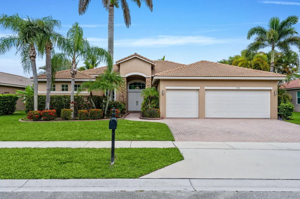 9919 Royal Cardigan Way West Palm Beach FL 33411
