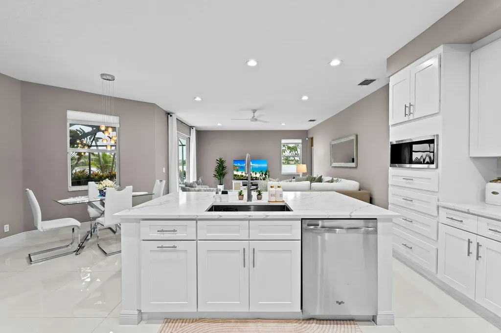 9919 Royal Cardigan Way West Palm Beach FL 33411