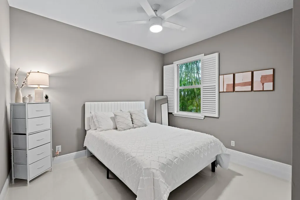 9919 Royal Cardigan Way West Palm Beach FL 33411