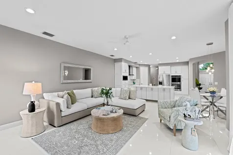 9919 Royal Cardigan Way West Palm Beach FL 33411