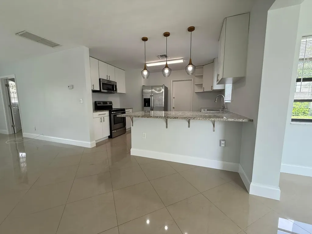 477 NE 35th Street Boca Raton FL 33431