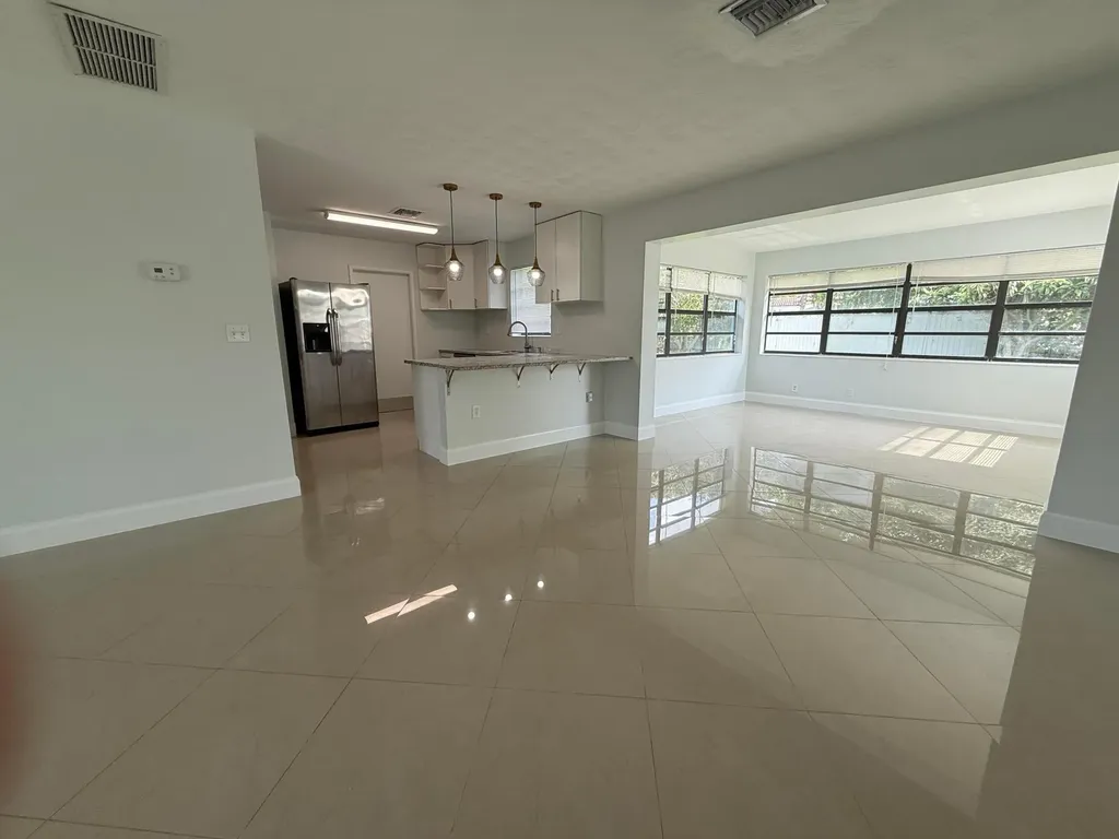 477 NE 35th Street Boca Raton FL 33431