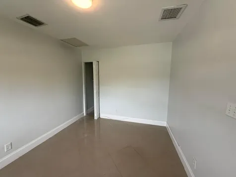 477 NE 35th Street Boca Raton FL 33431