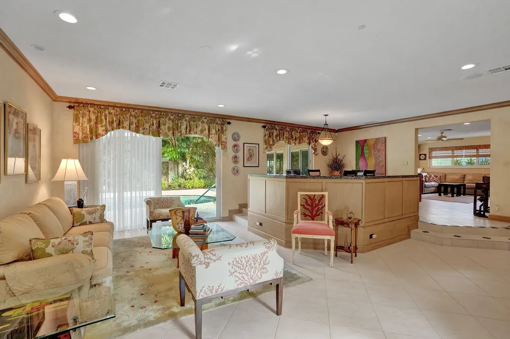 11 Tam O'shanter Lane Fort Lauderdale FL 33308