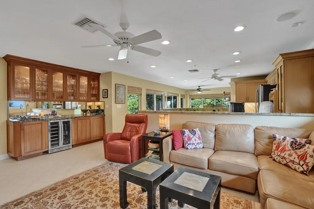 11 Tam O'shanter Lane Fort Lauderdale FL 33308