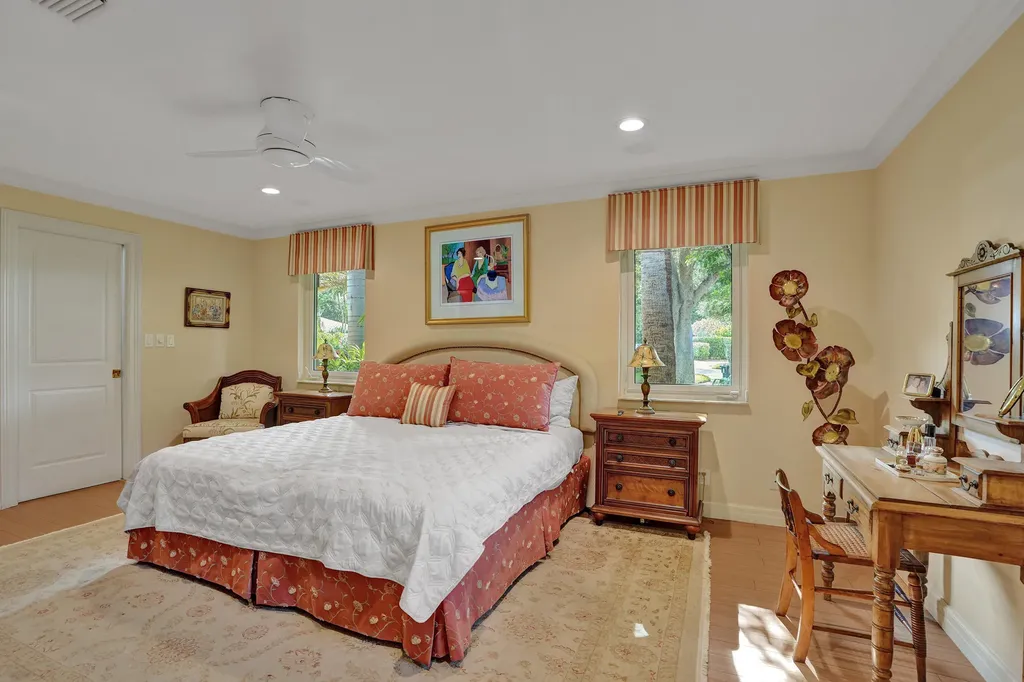 11 Tam O'shanter Lane Fort Lauderdale FL 33308