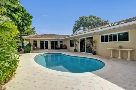 11 Tam O'shanter Lane Fort Lauderdale FL 33308