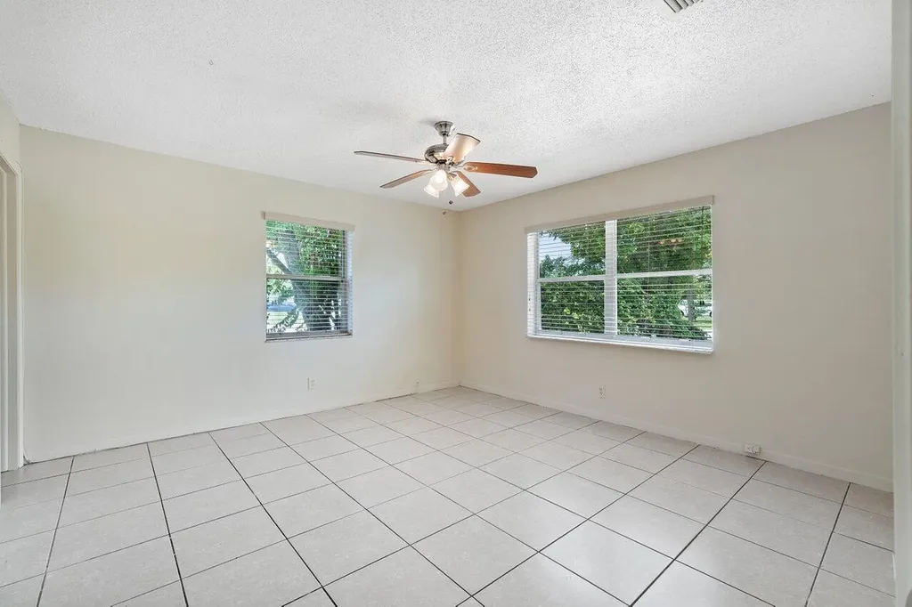 5854 Kumquat Road West Palm Beach FL 33413
