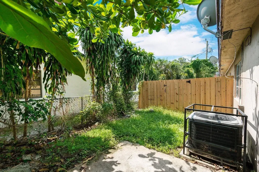 5854 Kumquat Road West Palm Beach FL 33413