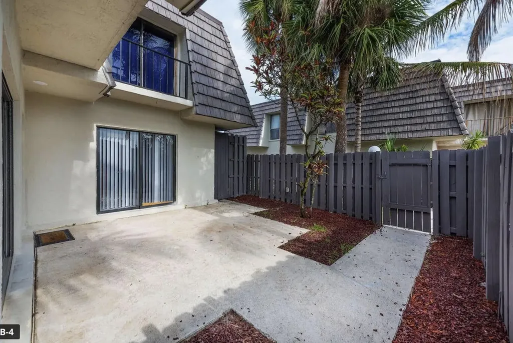1761 N Congress Avenue West Palm Beach FL 33401