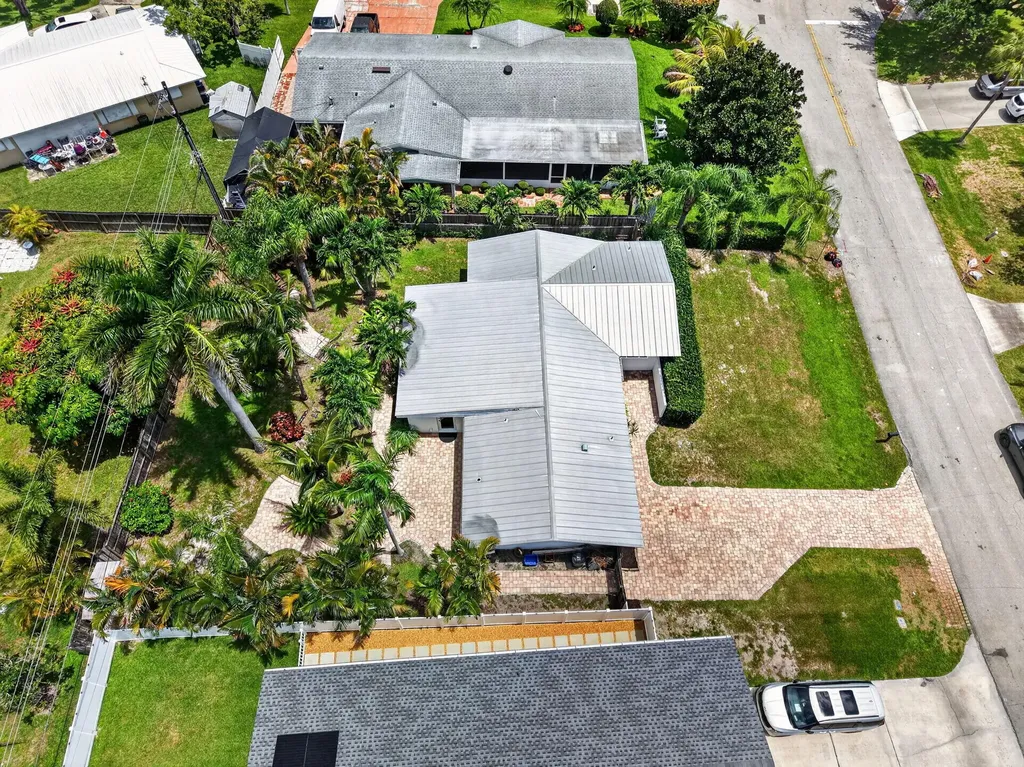 9971 Dogwood Avenue Palm Beach Gardens FL 33410