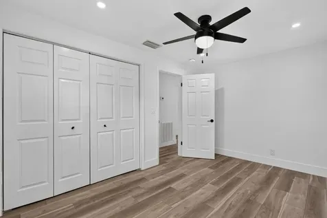 9971 Dogwood Avenue Palm Beach Gardens FL 33410