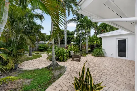 9971 Dogwood Avenue Palm Beach Gardens FL 33410